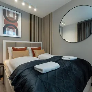 wroclavia-apartments-z-klimatyzacj-dyrekcyjna-by-renters.hotelswroclaw.com/